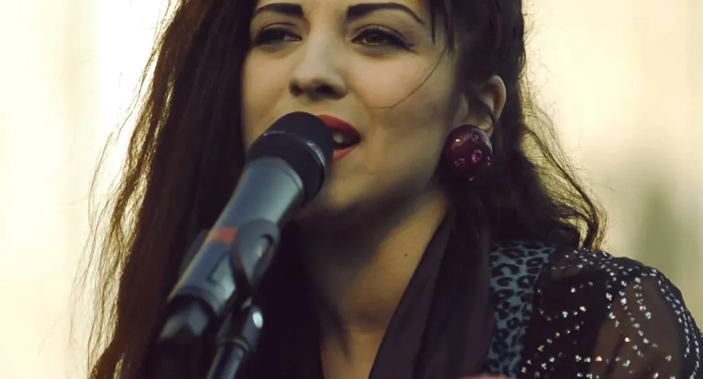 mon laferte1
