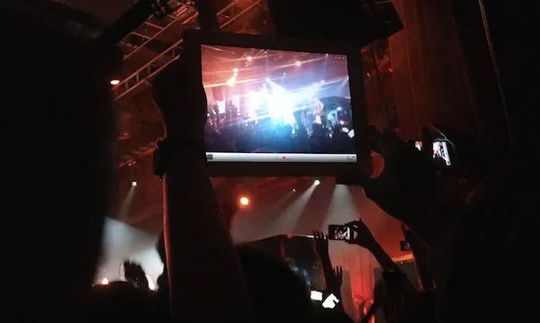 tablet-concert