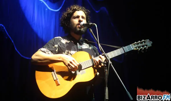 José González Plaza Condesa 01 José González