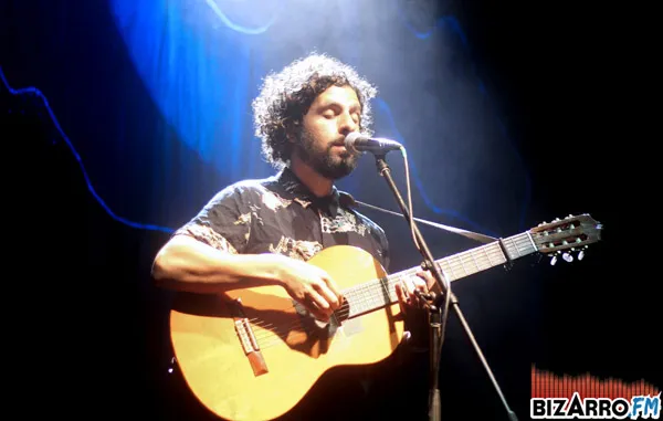 José González José-González-Plaza-Condesa-Bizarro-FM-02