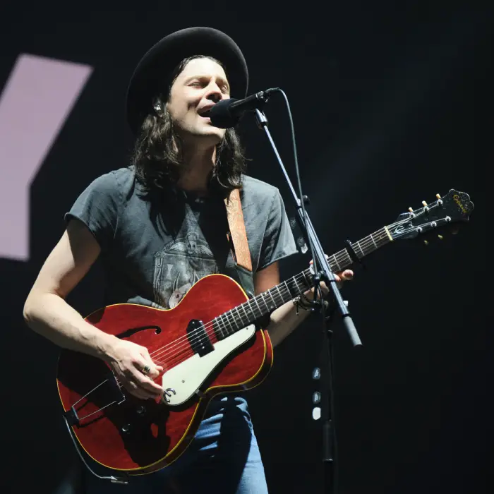 TecateEmblema_2025_JamesBay