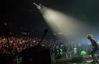 El Cuarteto de Nos conquista el Palacio de los Deportes: crónica de una noche histórica El Cuarteto de Nos Palacio de los Deportes