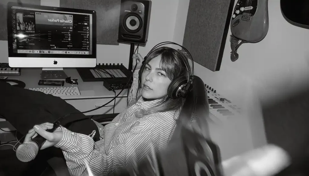 room service room service