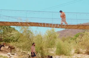 David Velasco y Macario Martínez presentan “Corre, mi vida” David Velasco y Macario Martínez interpretando Corre mi vida en formato acústico