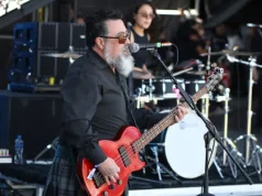 Miky Huidobro en Tecate Pa’l Norte 2026 Miky Huidobro en Tecate Pa’l Norte 2026 tocando bajo en su proyecto Gentleman del Rock