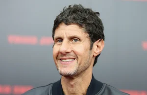 Mike D vuelve a México Radio por Internet