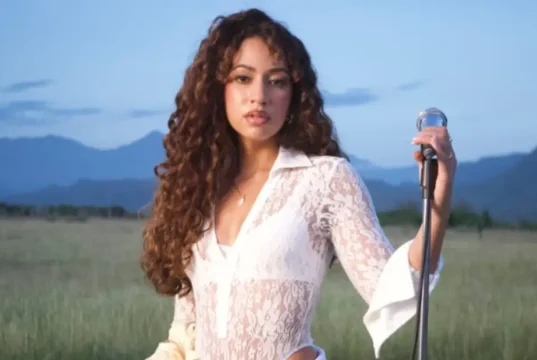 La Cassandra: bailar mientras aprendemos “Lo Nuestro Se Acabó” La Cassandra
